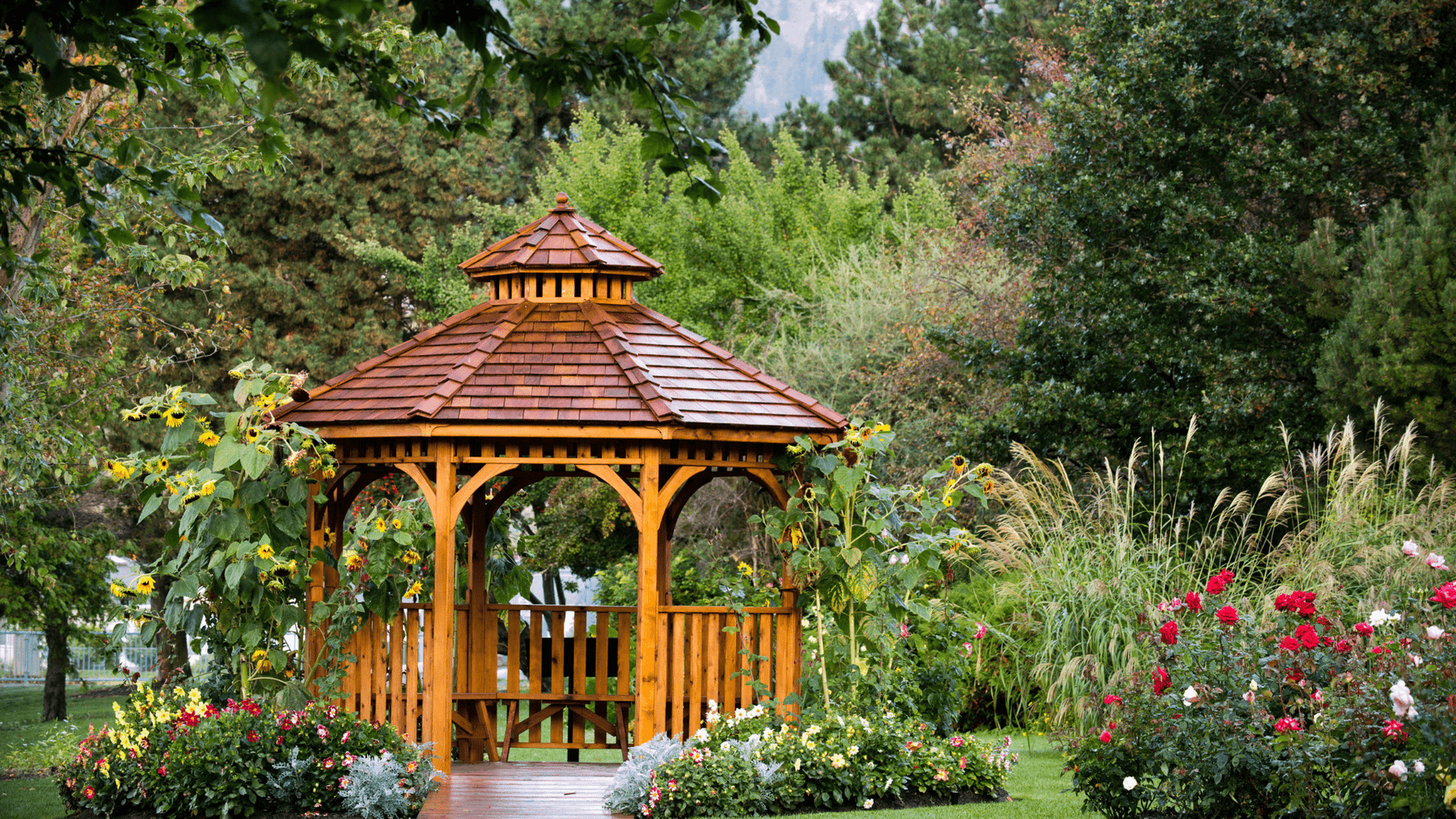 How to Turn Your Ordinary Backyard Into a Luxury Retreat With A Gazebo Kit
