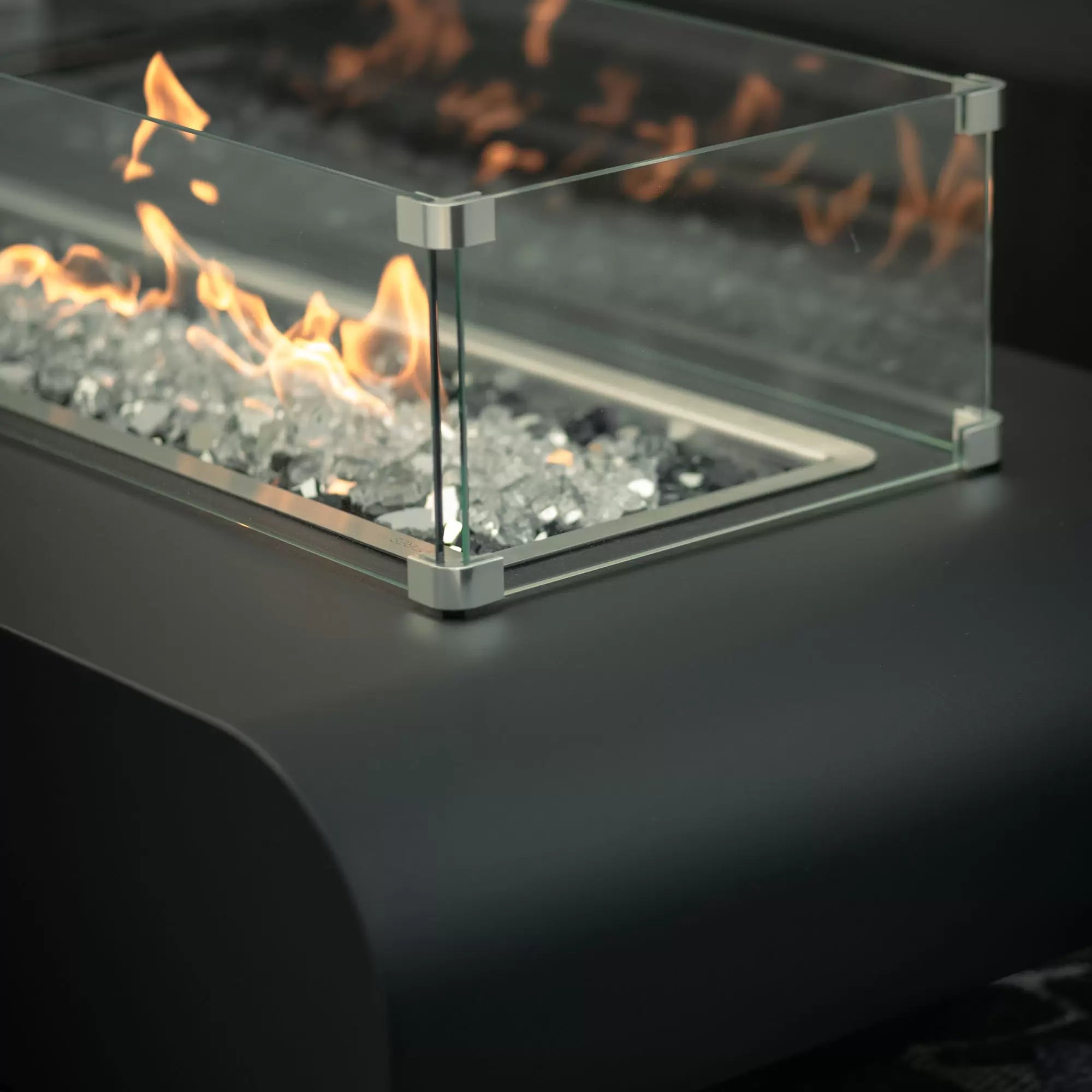 The Outdoor Plus Fire Pit Glass Wind Guard – Steady Flame, Safer Seating
