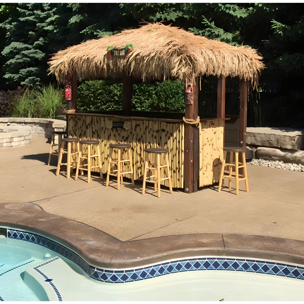 White_Sands_Big_Kahuna_outdoor_tiki_bar_by_pool