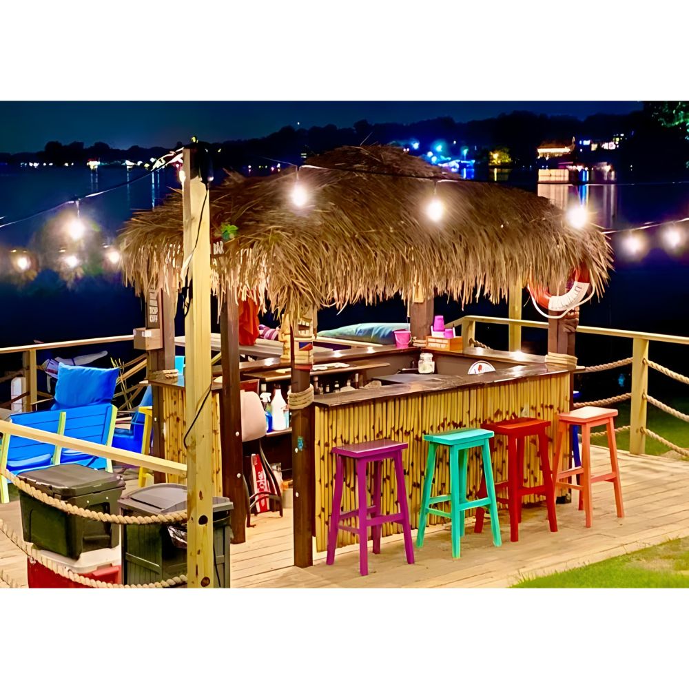 White_sands_Big_Kahuna_outdoor_tiki_bar_on_a_dock